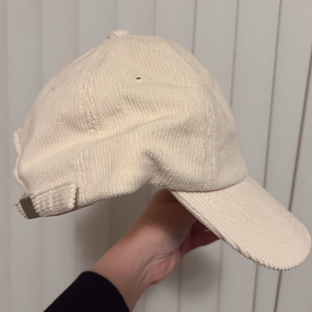 NWOT Korean Brand DEEPNY Corduroy Cap with Embroidered R in Ivory - Picture 4 of 15